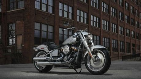 Nueva Harley-Davidson Fat Boy Gray Ghost, un reluciente homenaje al 35º aniversario del icónico modelo