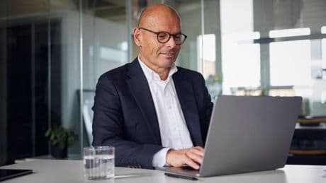 Jobsuche Ü50: Wo die Chancen für einen Jobwechsel im Alter gut sind