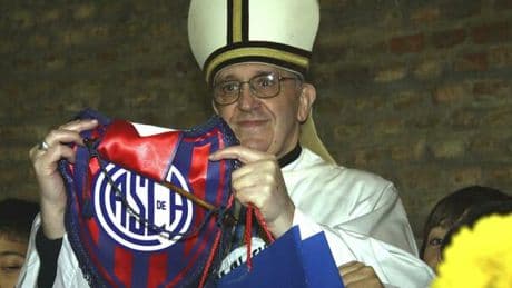 Papa Francesco, il gesuita venuto «dalla fine del mondo»: nato in Argentina da una famiglia di immigrati piemontesi, fu il primo pontefice proveniente dall?America Latina