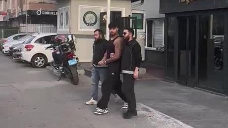 "Lvbel C5" lakaplı rapçinin adliyeye sevk edildiği anlara ait görüntüler ortaya çıktı