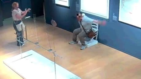 Museumsbesucher zerstören offenbar versehentlich Van-Gogh-Stuhl