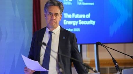 Huge blow to Ed Miliband as Reform councillors declare war on net zero plans