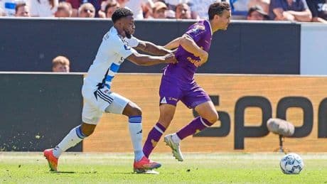 LIVE Eredivisie: nog geen goals bij Zwolle-Go Ahead; Trauner terug bij Feyenoord, PSV ongewijzigd