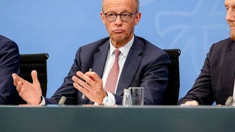 Treffen der Ministerpräsidenten mit dem Kanzler: Merz sagt Ländern Kompensation von Steuerausfällen zu