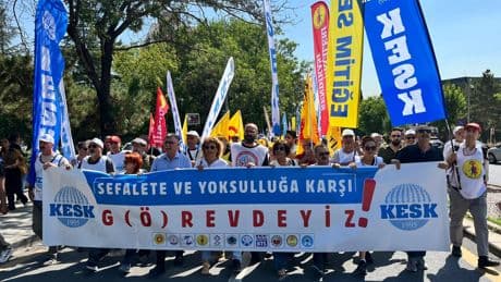 Ankara'da iş bırakan kamu emekçileri: Genel grevi örgütlemek boynumuzun borcu