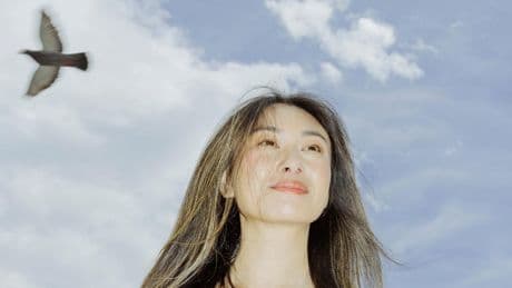 Lucy Guo: Auf dem Laufband mit der jüngsten Selfmade-Milliardärin der Welt