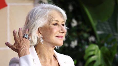 Helen Mirren over naamsverandering door Russische vader: ’Hij wilde zich aanpassen aan Engeland’