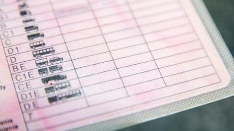Ni 65 ni 66 años: esta es la edad a partir de la cual no tendrás que pagar tasas para renovar el carnet de conducir