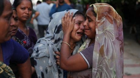 ‘There was blood everywhere’: Witnesses describe chaos at deadly crash site