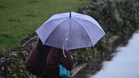 Meteoroloji yeni raporu yayımladı! Sıcaklıklar düşüyor, sağanak yağış geliyor...