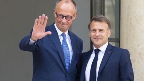 Emmanuel Macron reçoit Friedrich Merz, l’Élysée à l’heure allemande