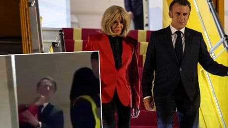 Fransa Cumhurbaşkanı Macron uçakta eşinden tokat yedi