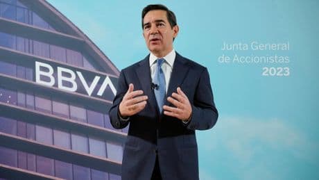 BBVA se juega su tendencia alcista en los 13,90 euros en pleno examen de la opa