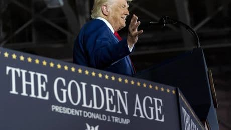 Cien días de furia y aranceles: Trump &#039;rompe&#039; las reglas de la economía... salvo en impuestos