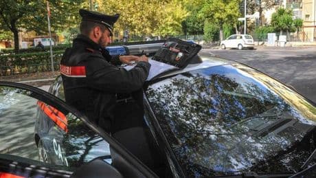 Roma, donna entra in un bar in viale Eritrea per un lieve malore e viene stuprata in cantina: arrestato il titolare del locale
