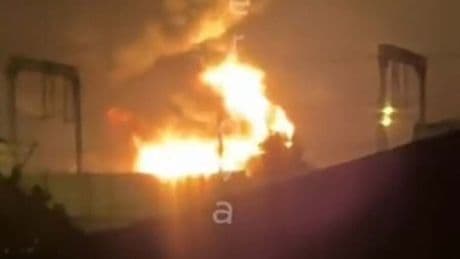 Ukraine-Krieg: Großbrand in Sotschi nach ukrainischer Drohnenattacke