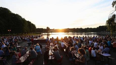 Biergärten in Hamburg: "Einmalige Kulisse, praktisch wie Urlaub"