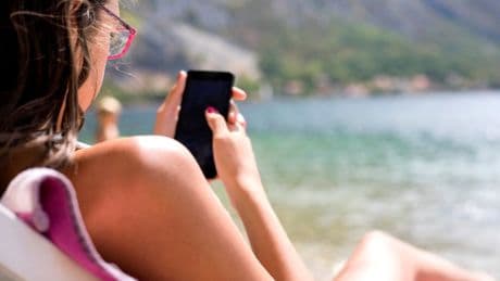 Summer holiday warning over unnecessary £7 a day charge you can avoid with simple switch