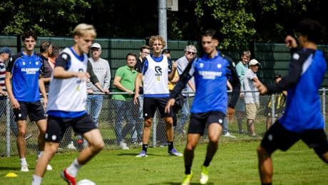Vitesse-spelers moeten naar KNVB om snel van contract af te zijn als club proflicentie definitief verliest