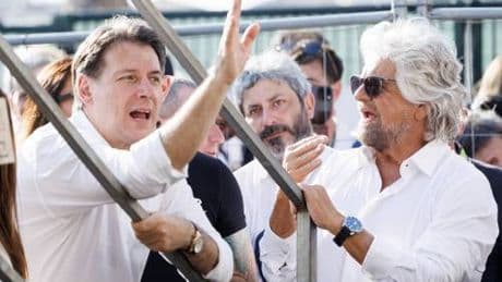 Grillo dichiara guerra a Conte. Così vuole riappropriarsi del simbolo del M5S