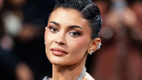 Kylie Jenner screams in pain as she's forced to tape feet into heels at Met Gala