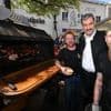 Schweine-Wettgrillen in Bayern: Söder lobt „echtes Genussfest“ – Peta protestiert