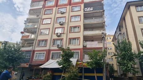 Diyarbakır’da kolonu çatlayan bina tahliye edildi