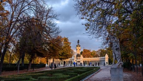 Una escapada palaciega al barrio del Retiro, el corazón verde de Madrid
