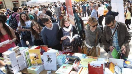 Sant Jordi con acento madrileño: cuando las rosas, los libros y la música florecen en el corazón de la capital