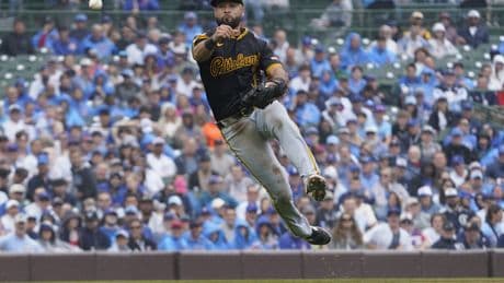 Yankees could reunite with infielder as MLB trade deadline names emerge