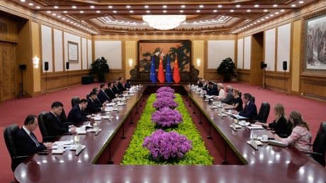 Von der Leyen aan begin top EU-China: onze relatie bevindt zich op keerpunt