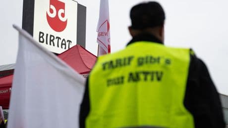 Döner-Streik: Warnstreik legt Dönerspieß-Produktion zeitweise lahm