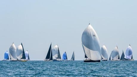 El poco viento permite disputar sólo una prueba en el Trofeo Conde de Godó BMW