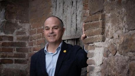 Junts presiona a Sánchez con la oficialidad del catalán: «No es momento de gesticulaciones, esto es muy serio»