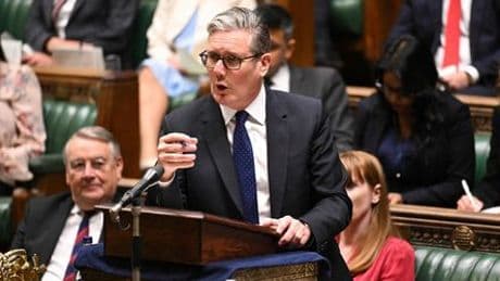 Keir Starmer bringt Sozialreform in »unwürdigstem Spektakel« durchs Parlament