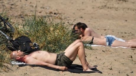 Six things everyone in Scotland does when the weather is hot and sunny