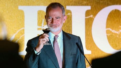El Rey brinda con un vino centenario para celebrar la D.O. Rioja