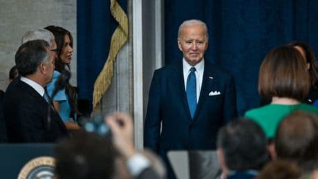 "C'est dans les endroits brisés que nous sommes les plus forts": Joe Biden remercie ses soutiens pour l'"amour" reçu après l'annonce de son cancer