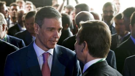 El futuro de la OPA de BBVA sobre el Banco Sabadell ¿en manos de Superman, Franco y Charo Charez?