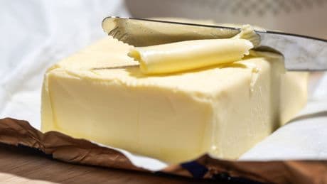 Lebensmittel: Handelsketten senken Butterpreis