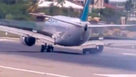 Drama am Traumstrand - Boeing-Unfall bei Landung