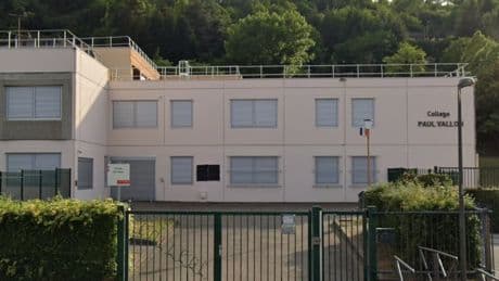 "La goutte d'eau": le personnel du collège Paul-Vallon à Givors en grève après l'agression de deux surveillantes