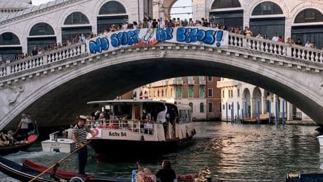 A Dream Wedding for Jeff Bezos in Venice? No Way, Locals Say