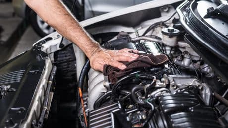 Qué es el 'blow-by': la parte invisible de tu coche que puede desgastar el motor sin que te des cuenta y en minutos