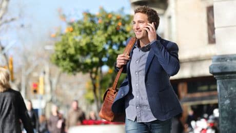 Qué es el &#039;phonning&#039;: así es el sorprendente ejercicio que practican más de 31 millones de personas en España