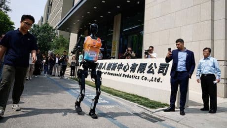 'Robotlar da maraton koşusuna katılsın' önerisi ortalığı karıştırdı! İnsanlar işsiz kalacak endişesi artıyor