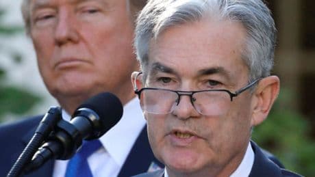 Trump'tan Powell'a sert sözler: Hiçbir fikri olmayan bir aptal