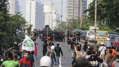 Cakarta’da milletvekili ödenekleri protesto edildi