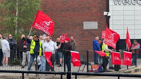 Ayrshire bus strike to end as new pay deal is offered to drivers