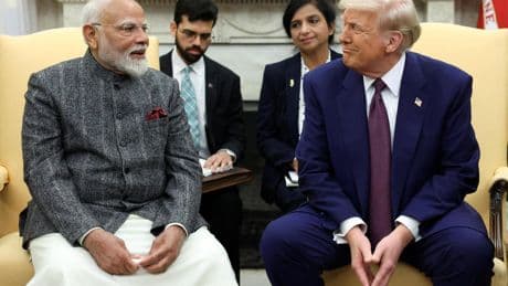 Trump aumenta la presión a Putin con más aranceles a la India por comprar petróleo ruso a 24 horas del fin del ultimátum